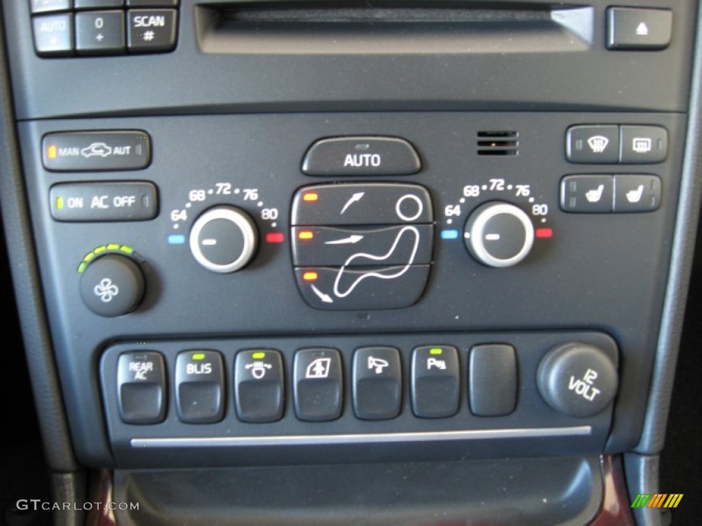 2013 Volvo XC90 3.2 AWD Controls Photo #65000174