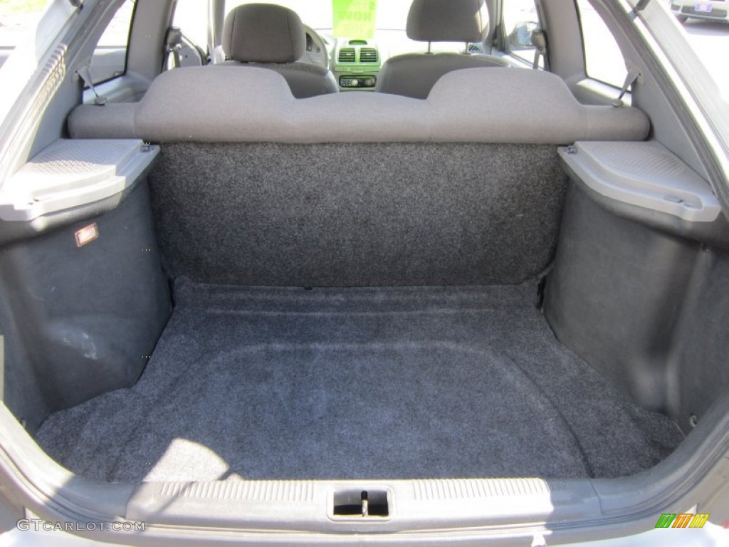 2001 Hyundai Accent L Coupe Trunk Photos