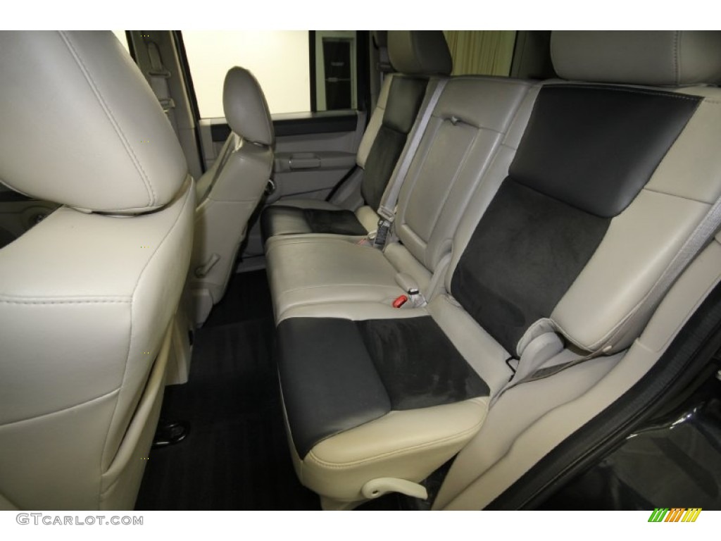 2009 Jeep Commander Overland 4x4 Rear Seat Photo #65001708