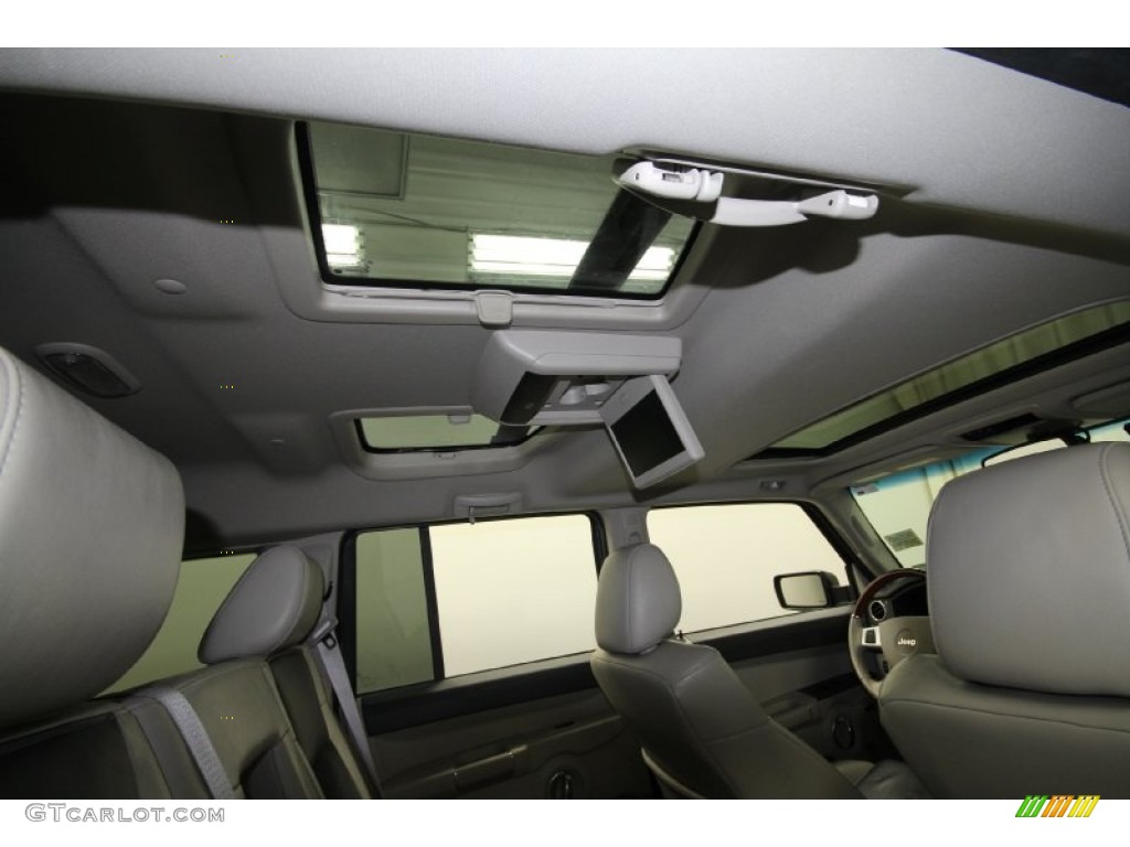 2009 Jeep Commander Overland 4x4 Sunroof Photos