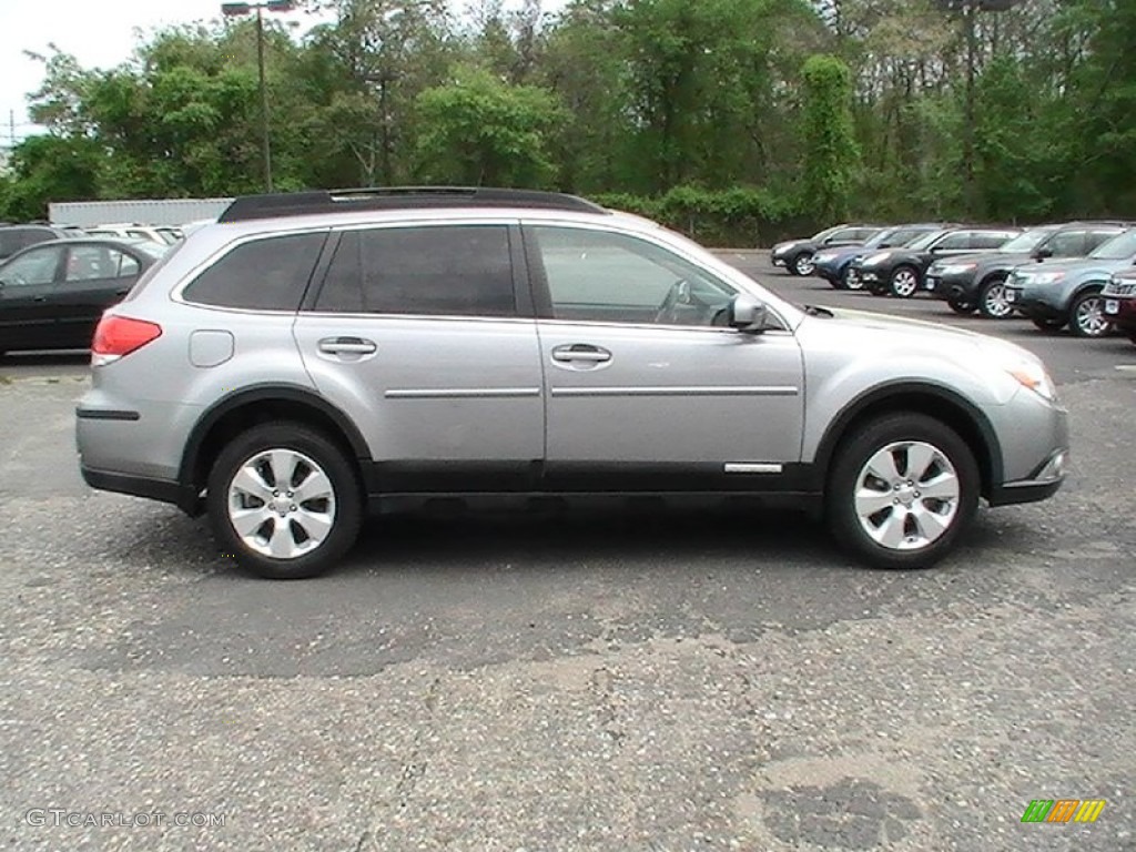 Steel Silver Metallic 2010 Subaru Outback 2.5i Premium Wagon Exterior Photo #65010657