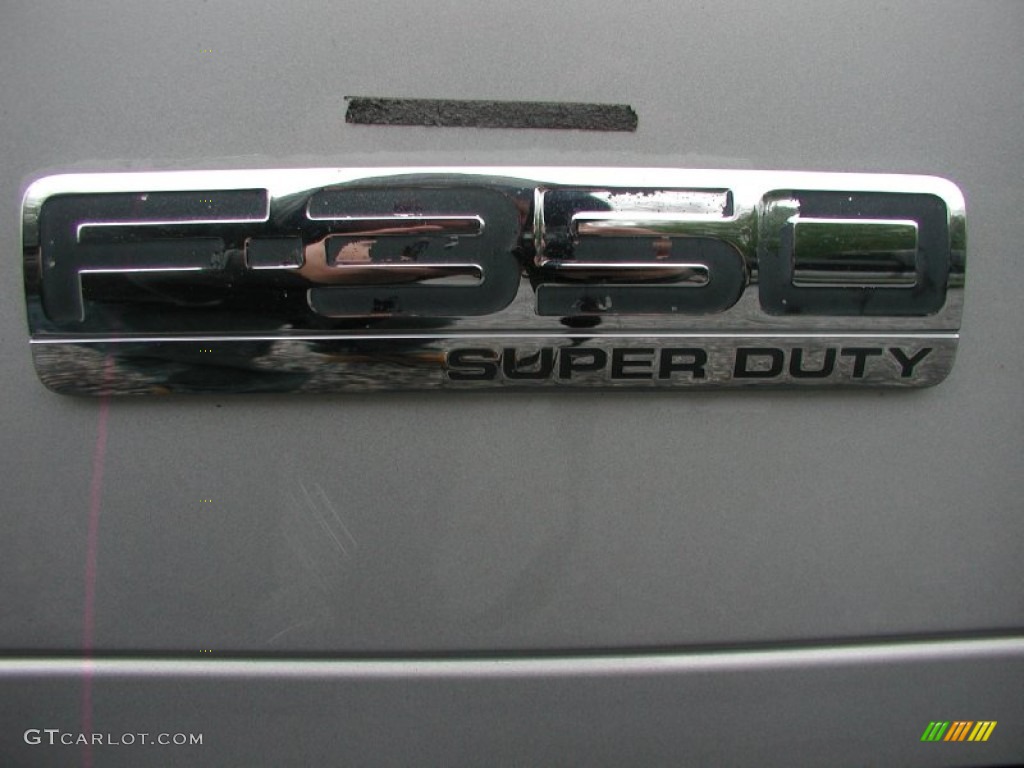 2005 F350 Super Duty XLT SuperCab 4x4 - Silver Metallic / Medium Flint photo #25