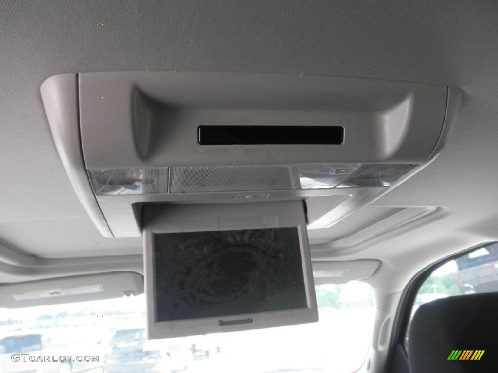 2012 Yukon XL SLE 4x4 - Graystone Metallic / Ebony photo #15