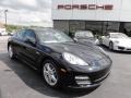 Black - Panamera 4 Photo No. 5