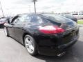 Black - Panamera 4 Photo No. 10