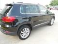 Deep Black Metallic - Tiguan SE Photo No. 7