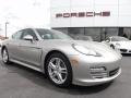 Platinum Silver Metallic - Panamera 4 Photo No. 6