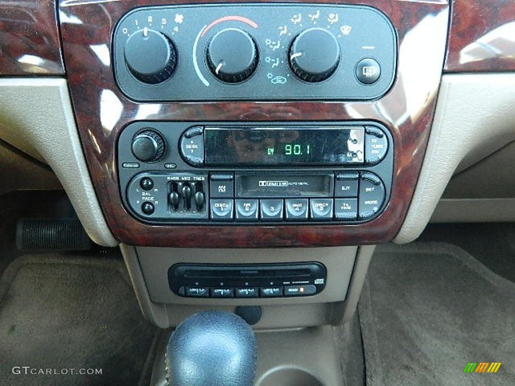 2002 Sebring LXi Convertible - Stone White / Sandstone photo #19