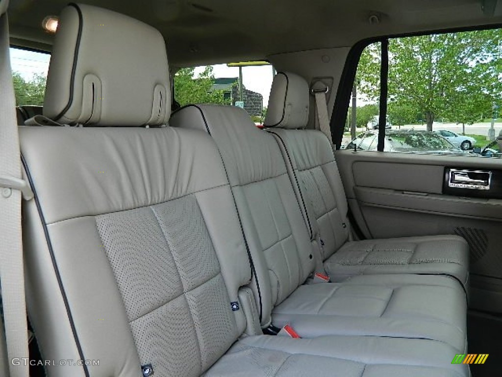 2007 Navigator Elite 4x4 - Silver Birch Metallic / Stone photo #25