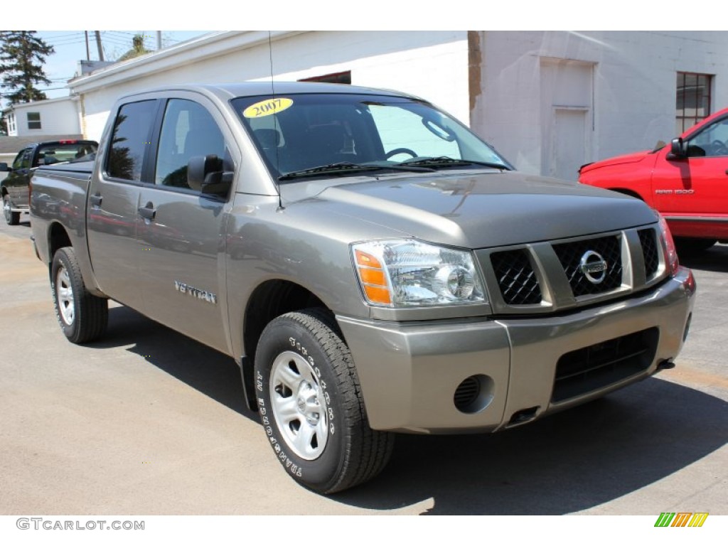 2007 Titan XE Crew Cab 4x4 - Granite / Graphite Black/Titanium photo #15