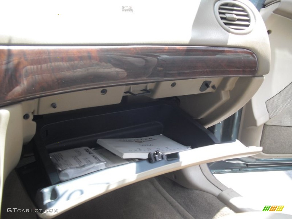 2002 300 M Sedan - Graphite Metallic / Sandstone photo #106