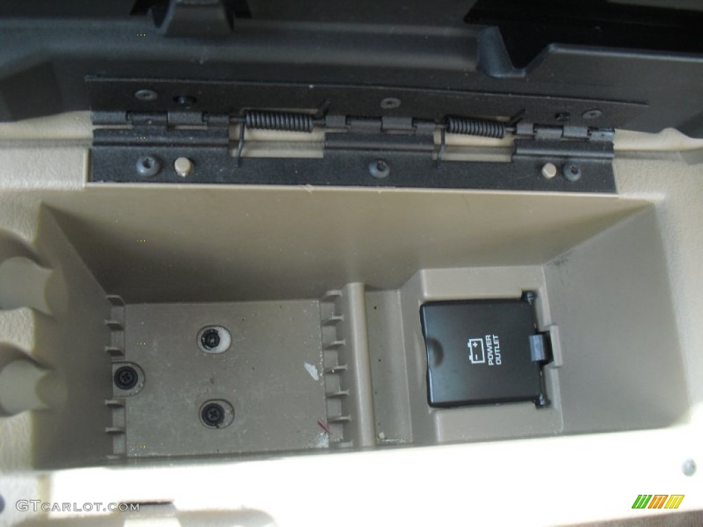 2002 300 M Sedan - Graphite Metallic / Sandstone photo #115