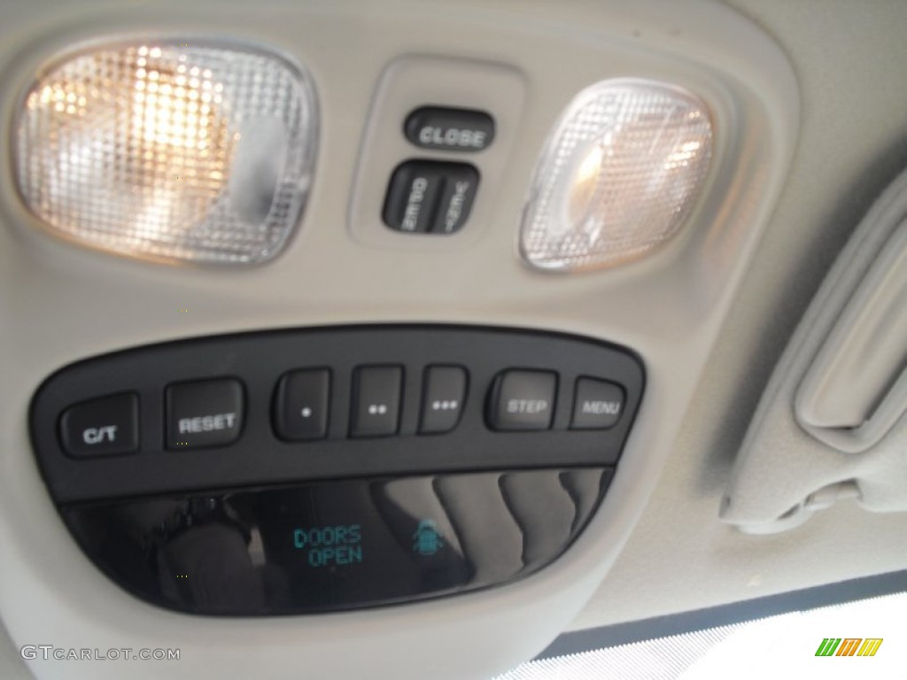 2002 300 M Sedan - Graphite Metallic / Sandstone photo #124