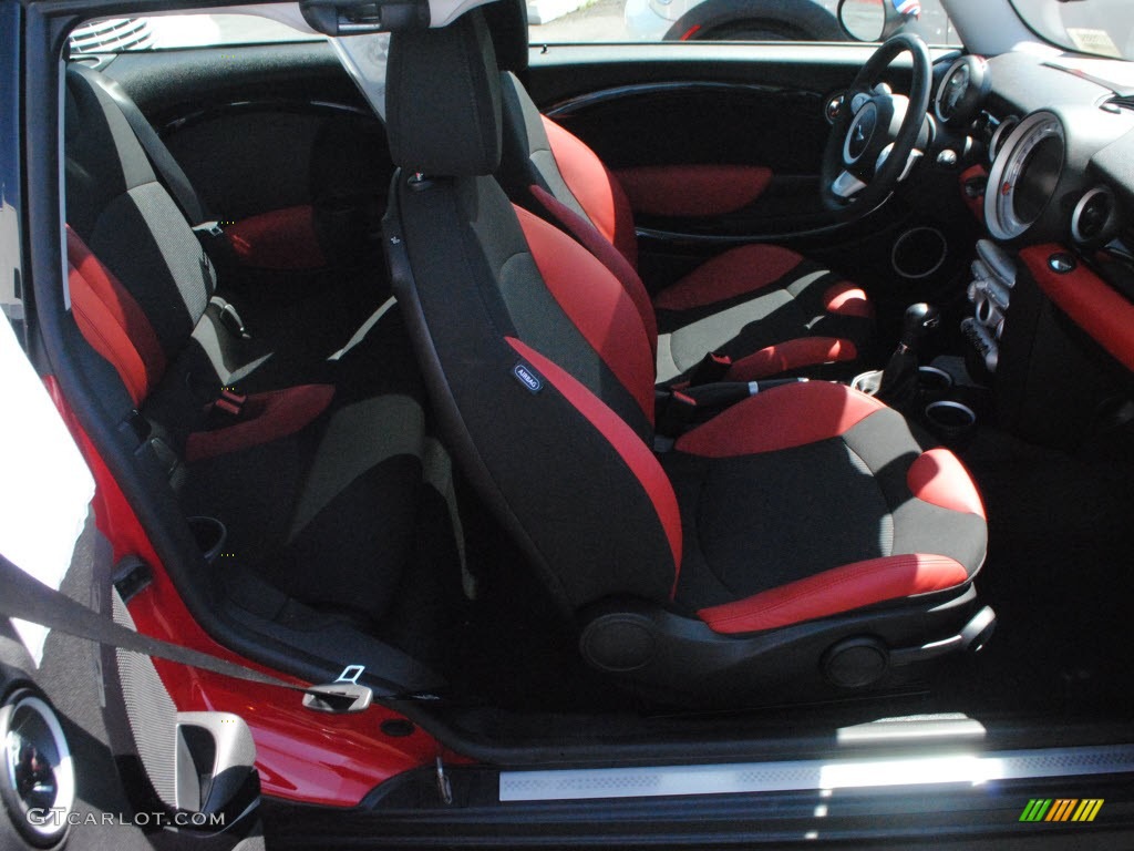 2009 Cooper S Clubman - Chili Red / Black/Rooster Red photo #6