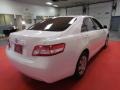 Super White - Camry  Photo No. 8