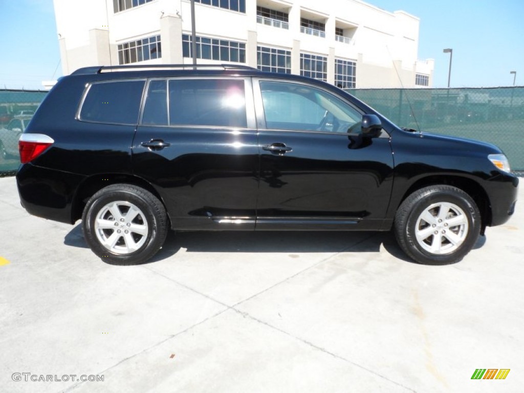 2009 Highlander V6 - Black / Sand Beige photo #2