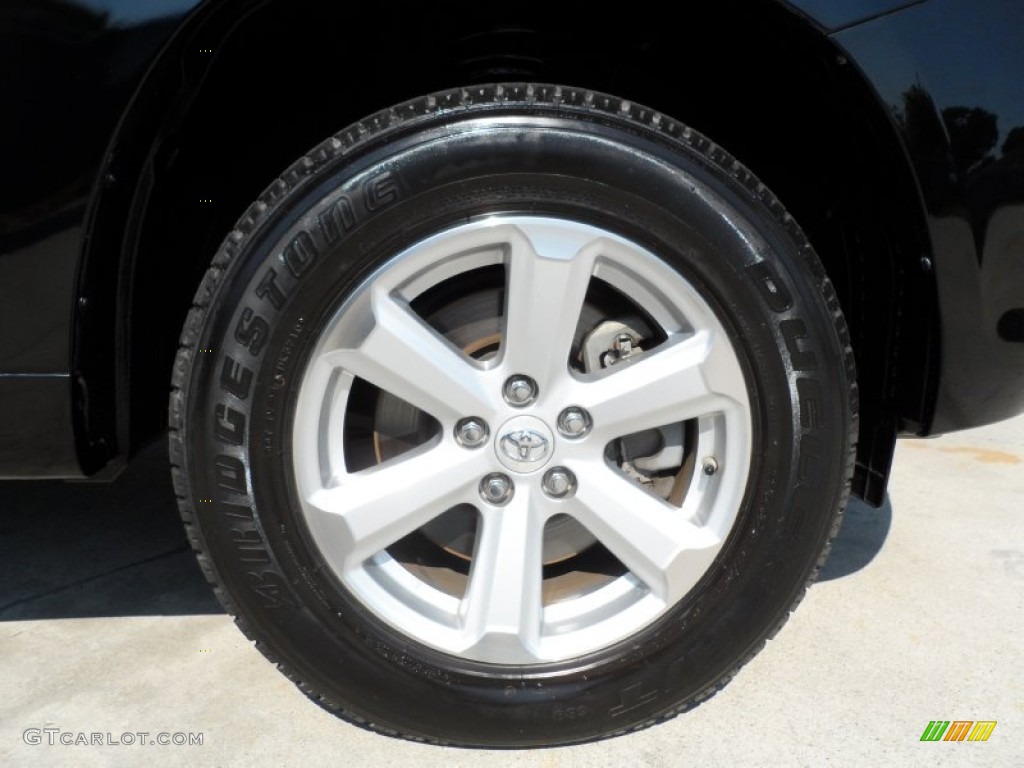 2009 Highlander V6 - Black / Sand Beige photo #14