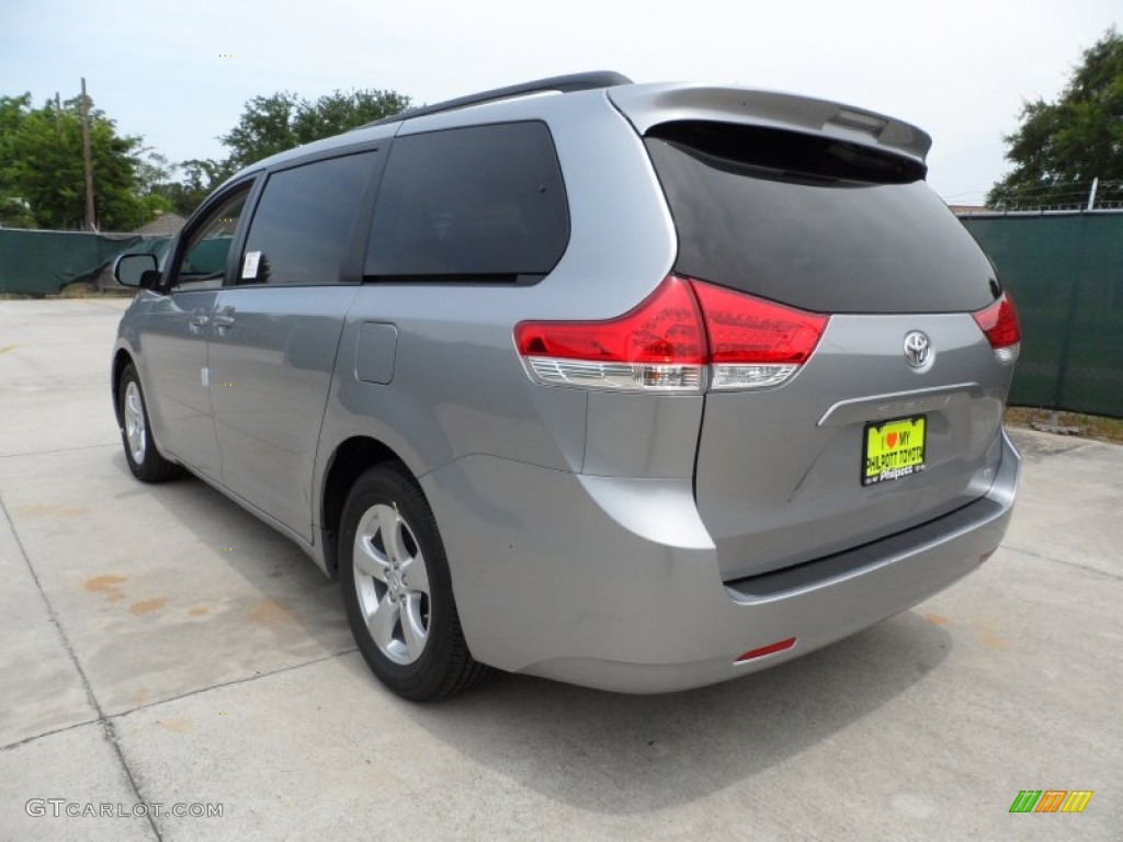 2012 Sienna LE - Silver Sky Metallic / Light Gray photo #5