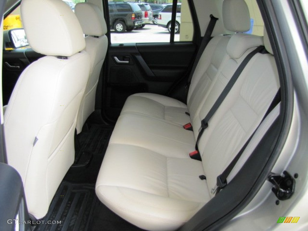 2011 Land Rover LR2 HSE Rear Seat Photo #65035036
