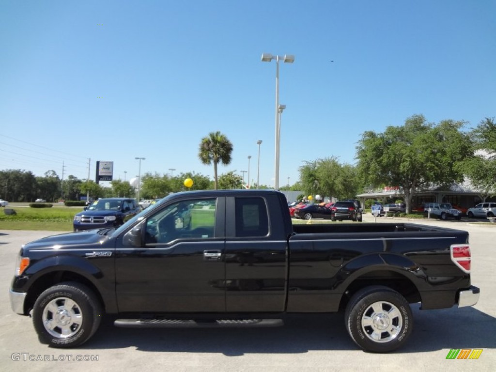 2010 F150 XLT SuperCab - Tuxedo Black / Medium Stone photo #2