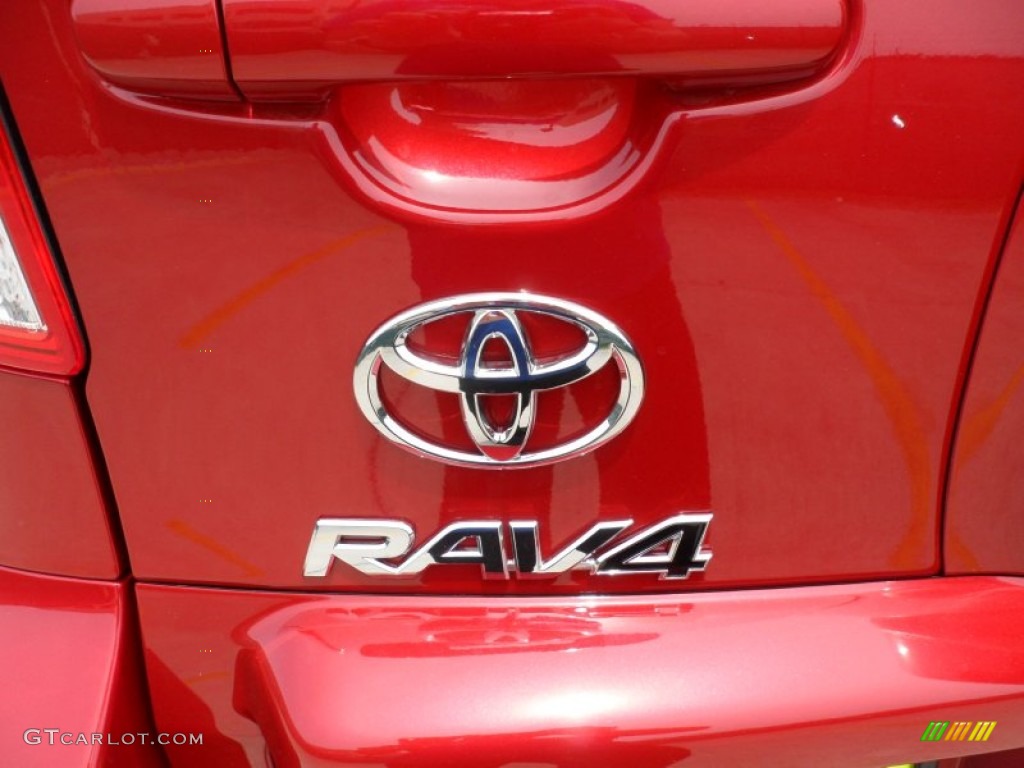 2012 Toyota RAV4 I4 Marks and Logos Photos