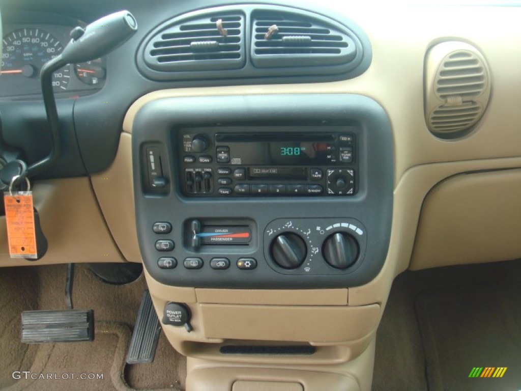 2000 Dodge Grand Caravan ES Controls Photos