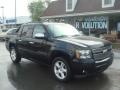 Black - Avalanche LTZ 4x4 Photo No. 2