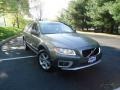 Oyster Grey Metallic 2009 Volvo XC70 T6 AWD