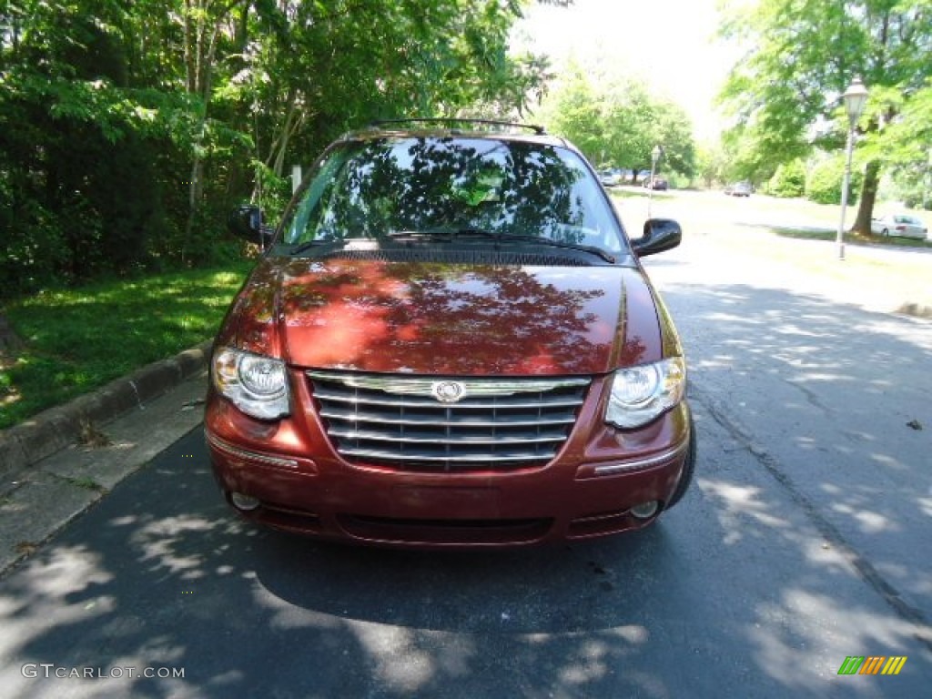 2007 Town & Country Limited - Cognac Crystal Pearl / Dark Khaki/Light Graystone photo #2