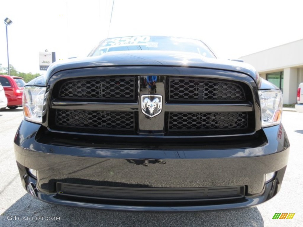 2012 Ram 1500 Express Quad Cab - Black / Dark Slate Gray/Medium Graystone photo #2