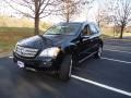 Black - ML 350 4Matic Photo No. 3