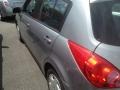 Magnetic Gray - Versa 1.8 SL Hatchback Photo No. 4