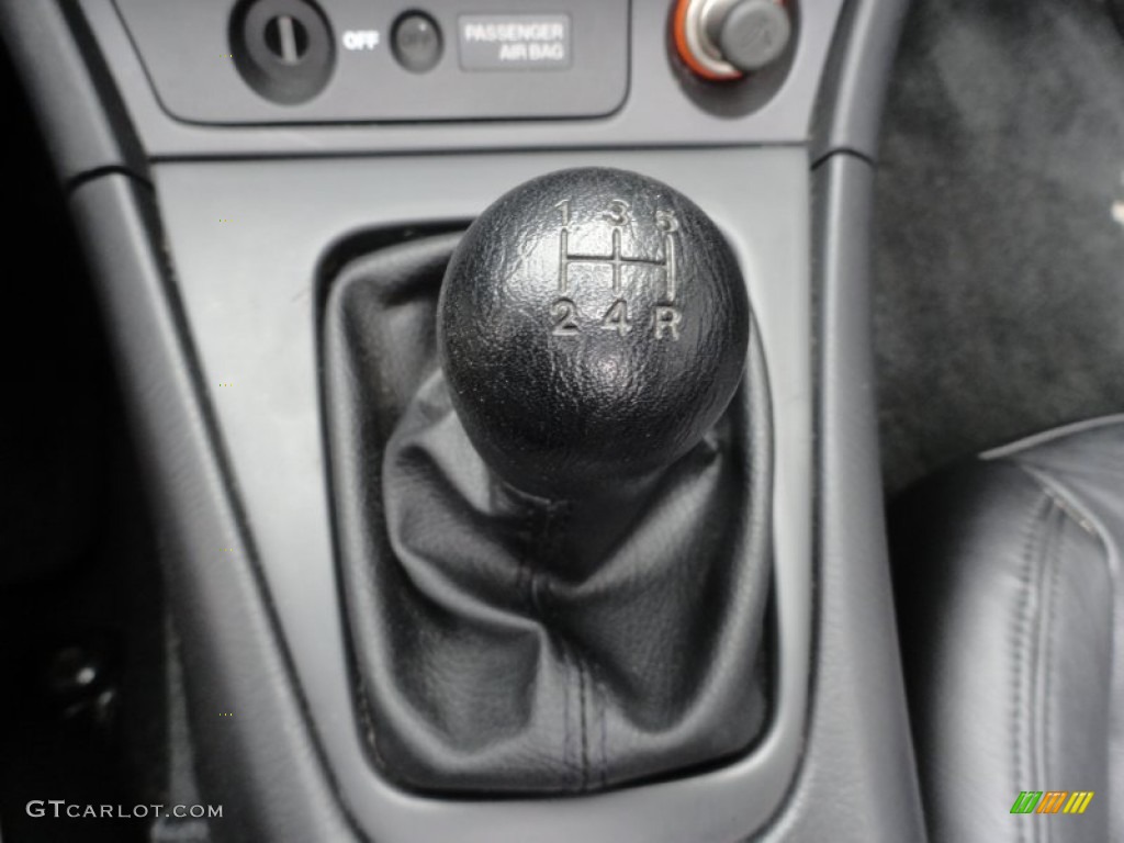 2002 Mazda MX-5 Miata LS Roadster Transmission Photos