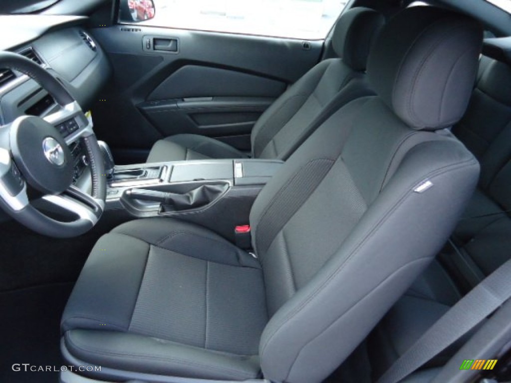 Charcoal Black Interior 2013 Ford Mustang GT Coupe Photo #65063489