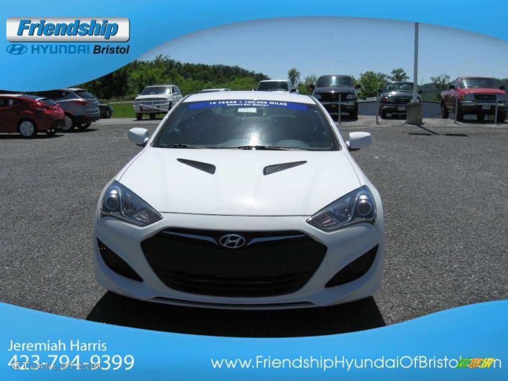 2013 Genesis Coupe 2.0T - Monaco White / Black Cloth photo #4