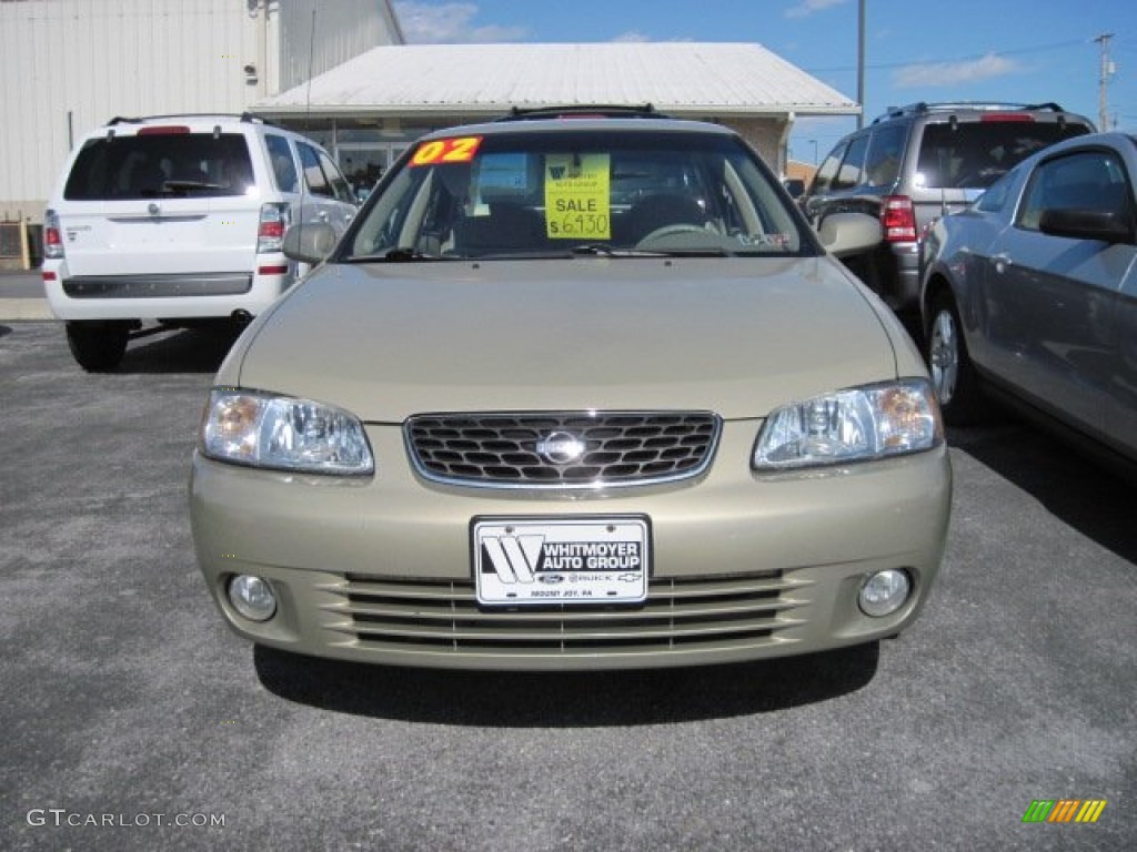 2002 Sentra GXE - Iced Cappuccino / Sand Beige photo #3