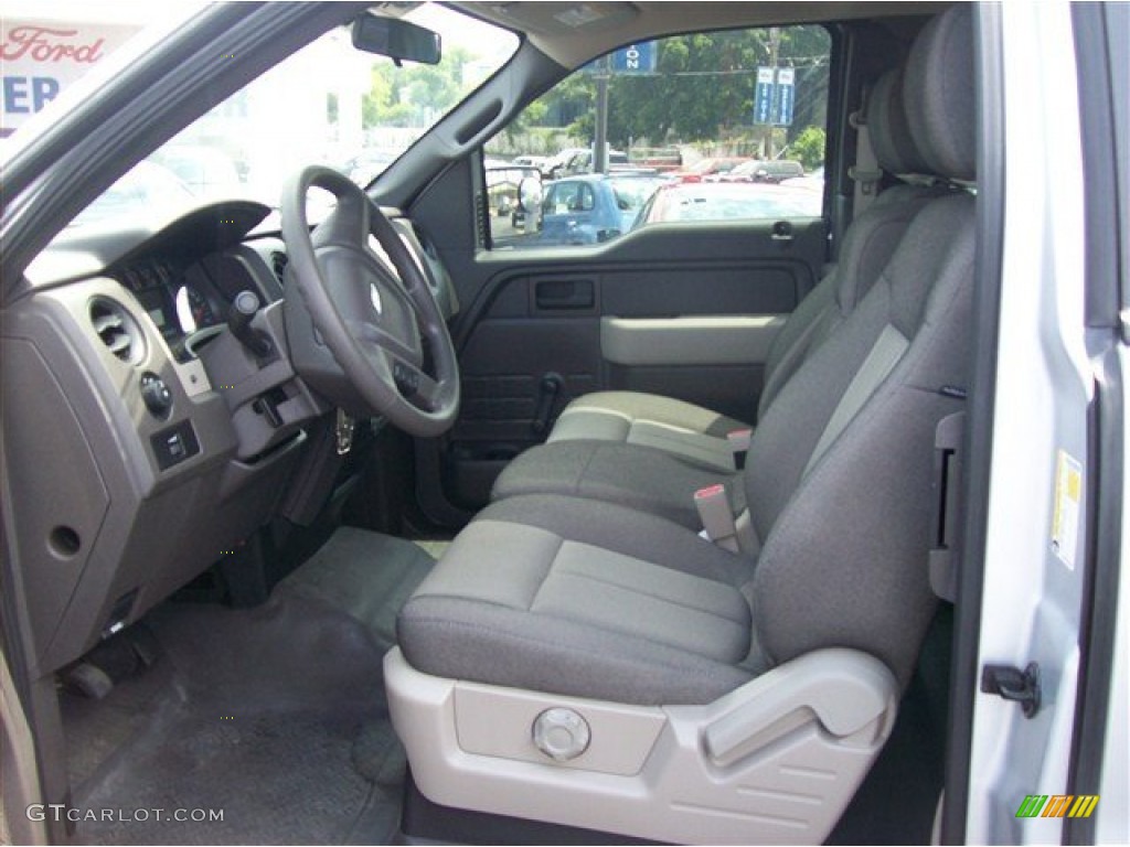 2010 F150 XL SuperCab - Ingot Silver Metallic / Black photo #9
