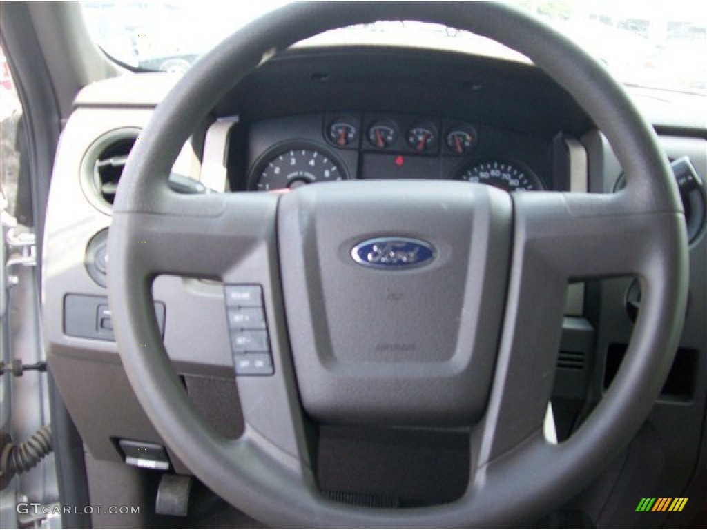 2010 F150 XL SuperCab - Ingot Silver Metallic / Black photo #11