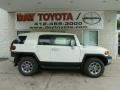 Iceberg White - FJ Cruiser 4WD Photo No. 1