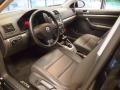 Black - Jetta SE Sedan Photo No. 16