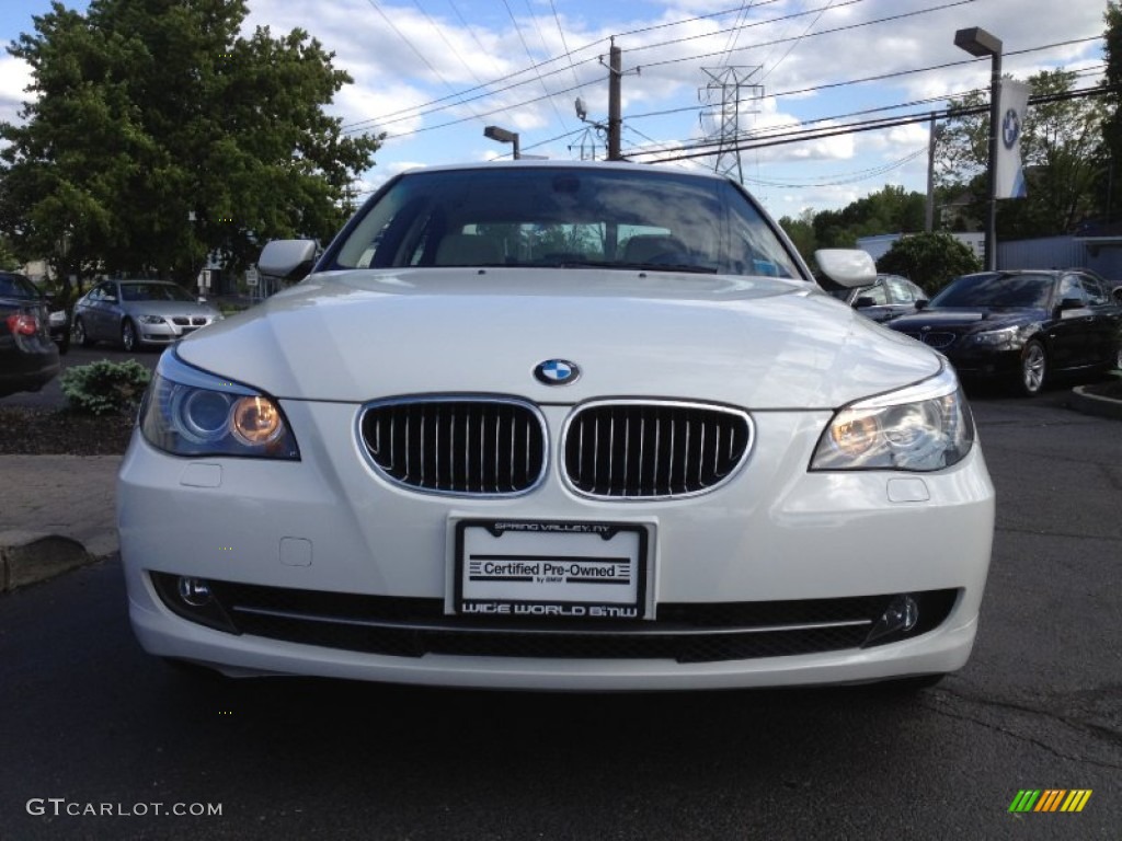 2009 5 Series 528i Sedan - Alpine White / Cream Beige photo #2