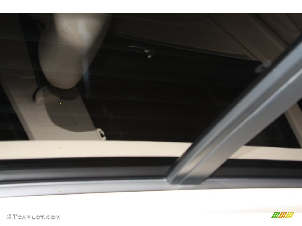 2012 Tiguan SEL - Deep Black Metallic / Beige photo #14