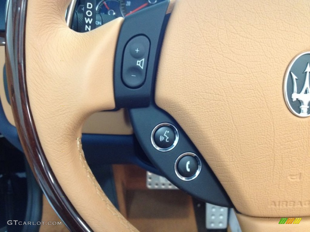 2012 Maserati GranTurismo Convertible GranCabrio Controls Photo #65079377