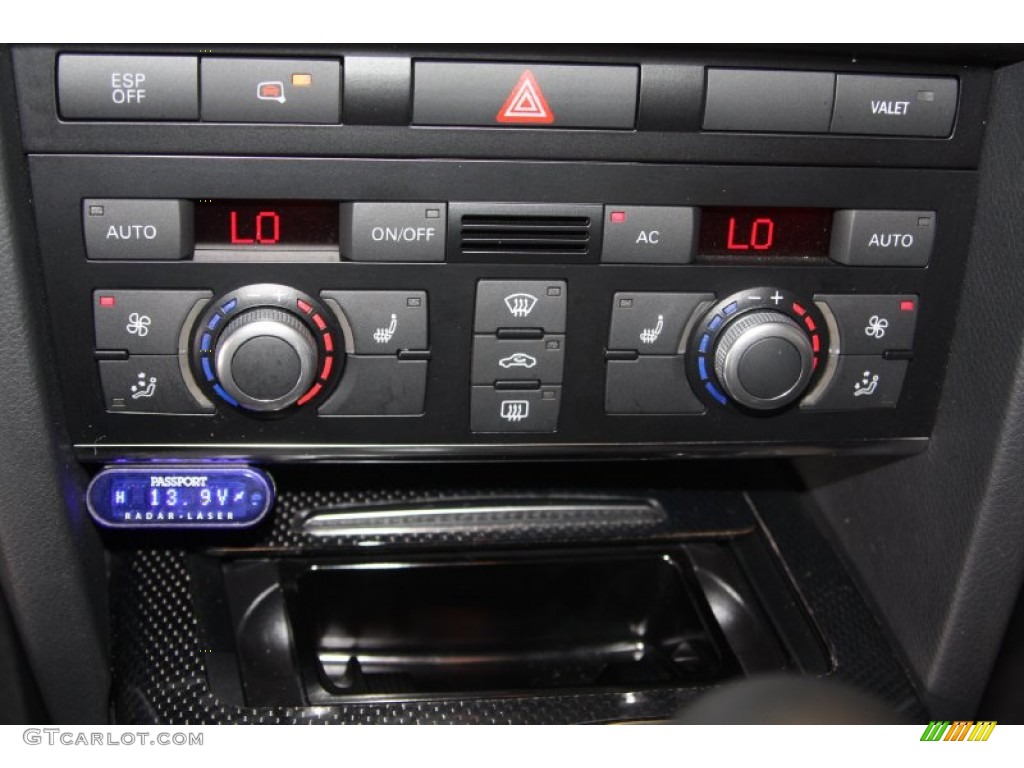 2011 Audi S6 5.2 FSI quattro Sedan Controls Photo #65081069