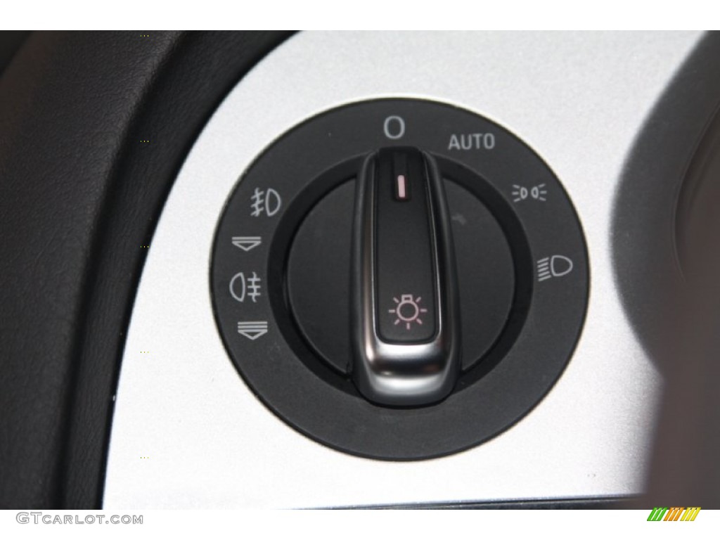 2011 Audi S6 5.2 FSI quattro Sedan Controls Photo #65081132