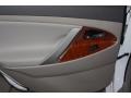 Super White - Camry XLE V6 Photo No. 31