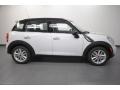 Light White - Cooper S Countryman Photo No. 2