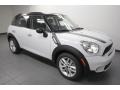 Light White - Cooper S Countryman Photo No. 6