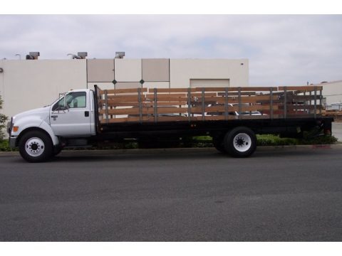 2005 Ford F650 Super Duty XL Regular Cab Stake Truck Data, Info and Specs