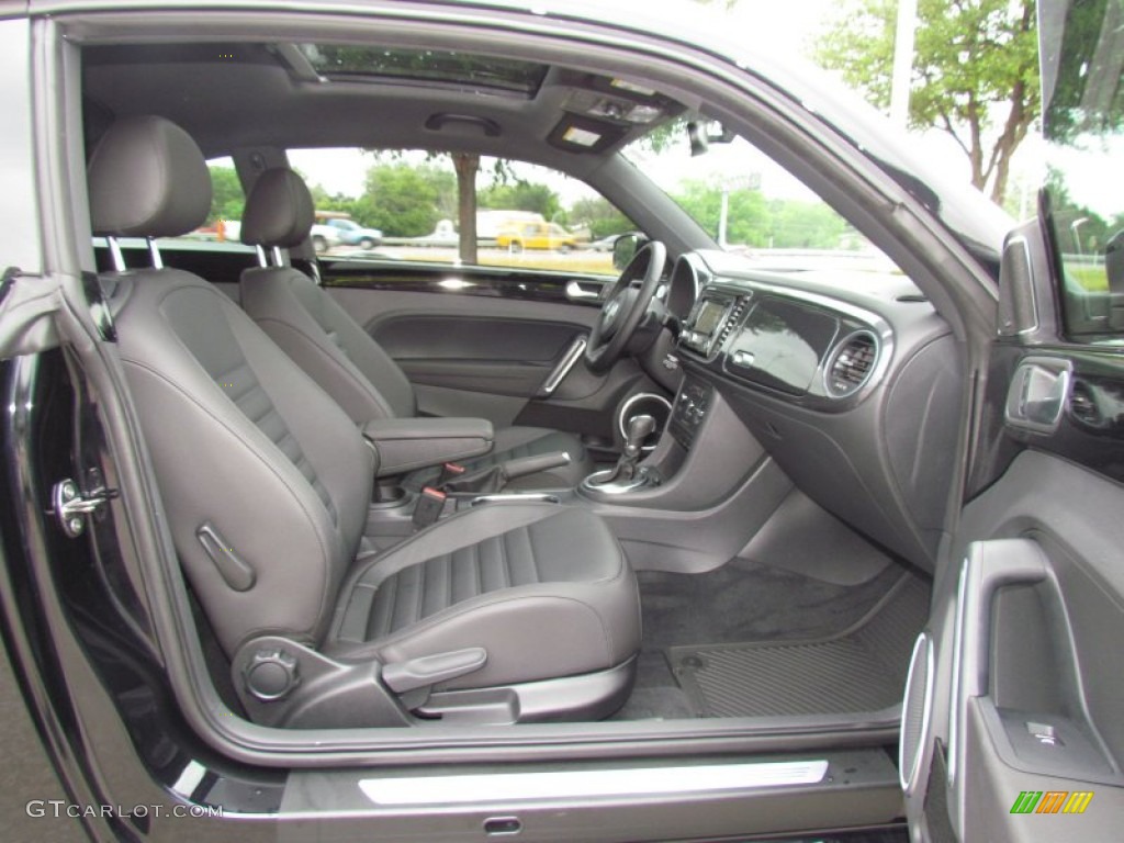 Titan Black Interior 2012 Volkswagen Beetle Turbo Photo #65091596